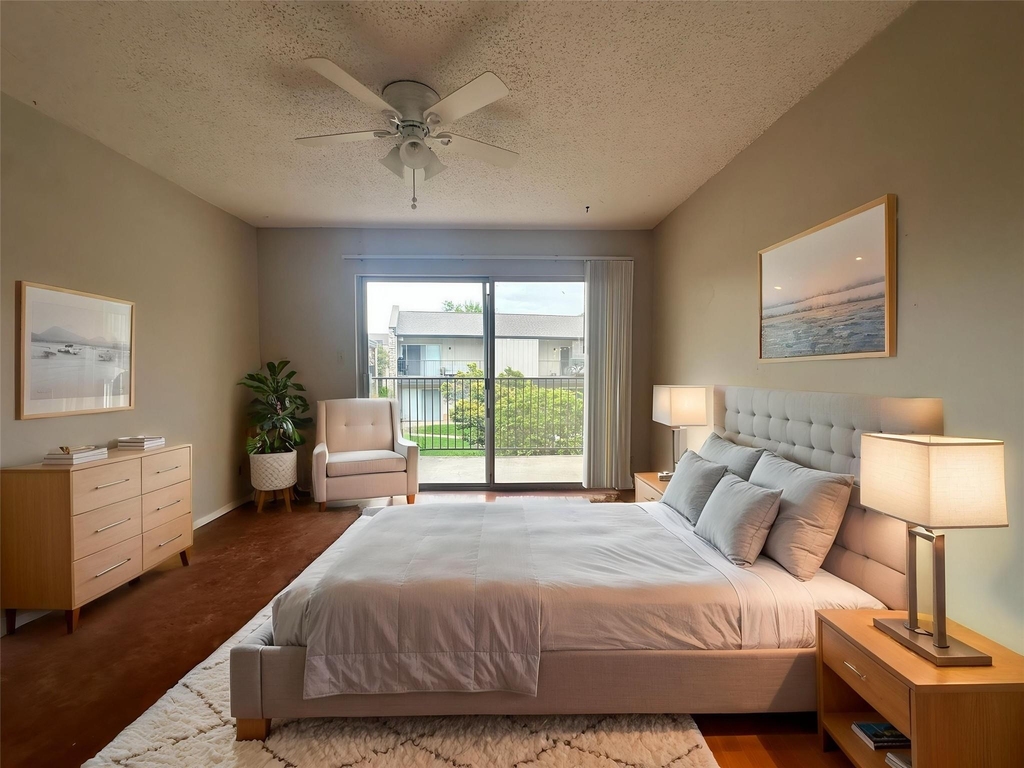 500 E Riverside Dr - Photo 2