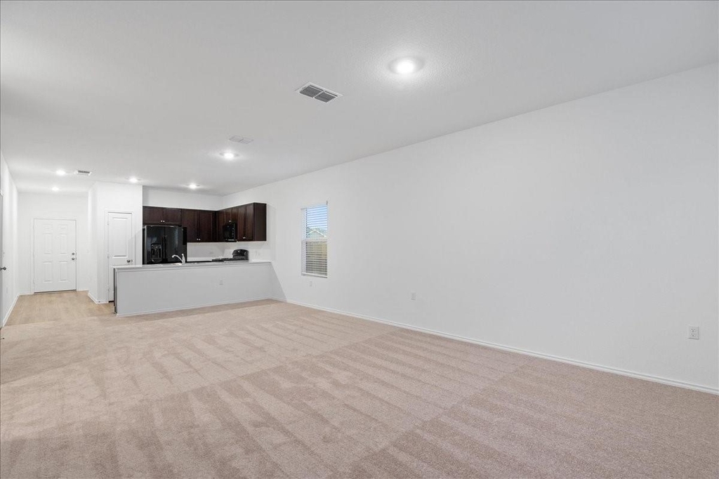 2809 Schwartz Ln - Photo 3