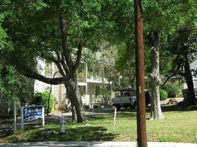 2516 Enfield - Photo 0