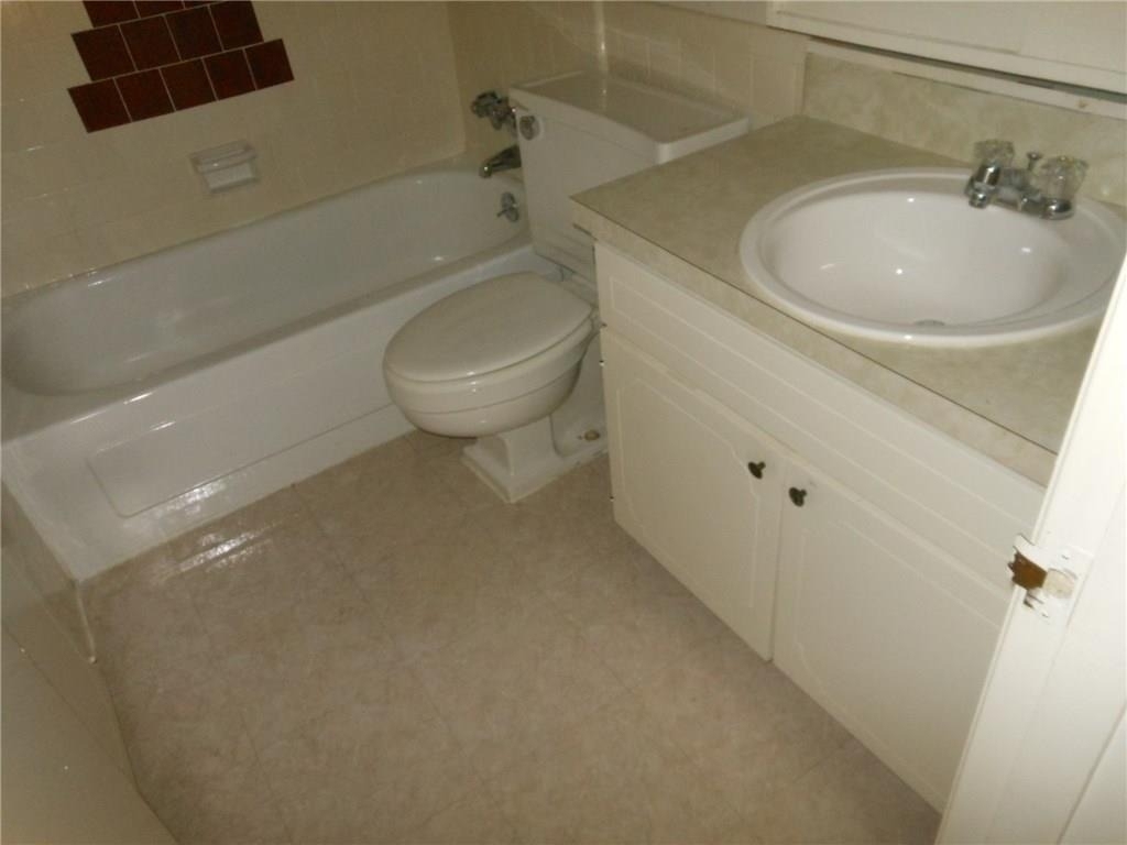 2516 Enfield - Photo 6