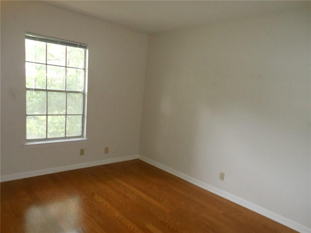 2516 Enfield - Photo 7