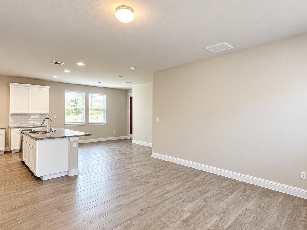 148 Riverhill Dr - Photo 8