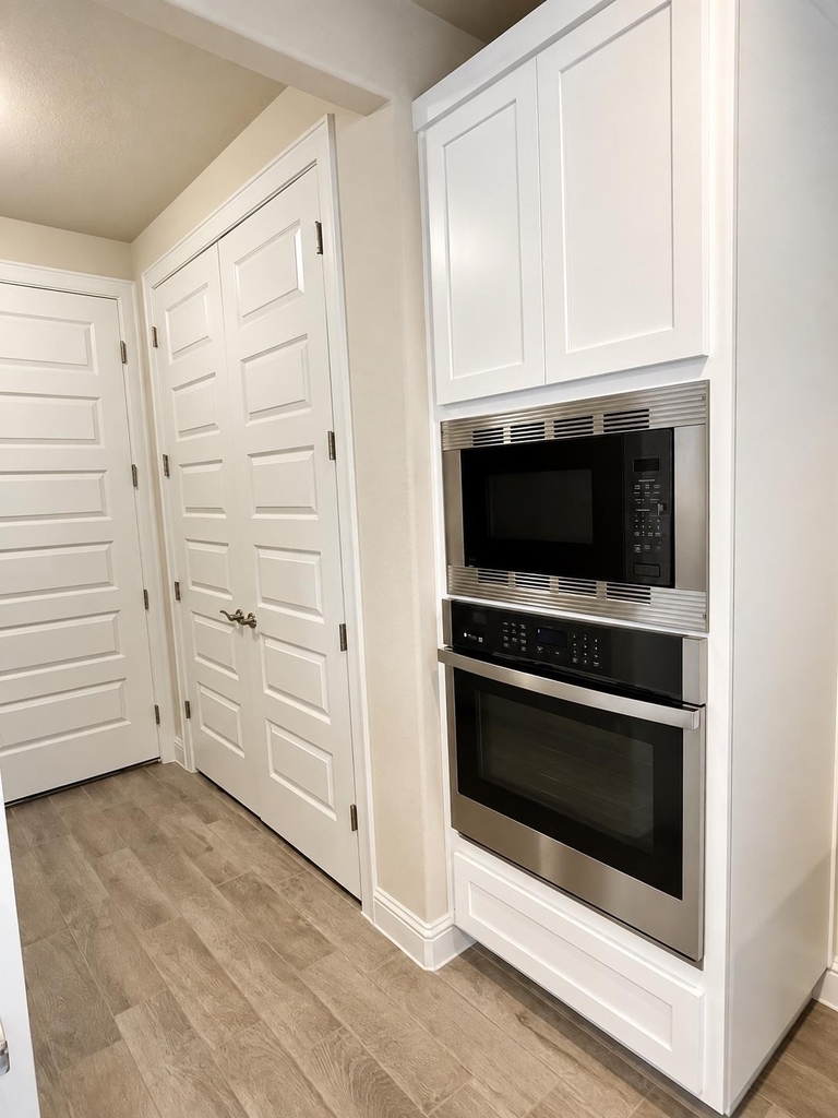 148 Riverhill Dr - Photo 1