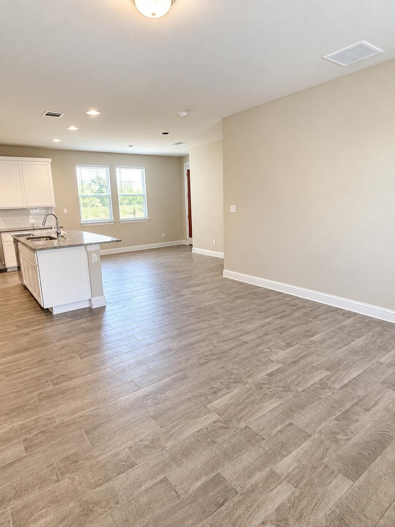 148 Riverhill Dr - Photo 6