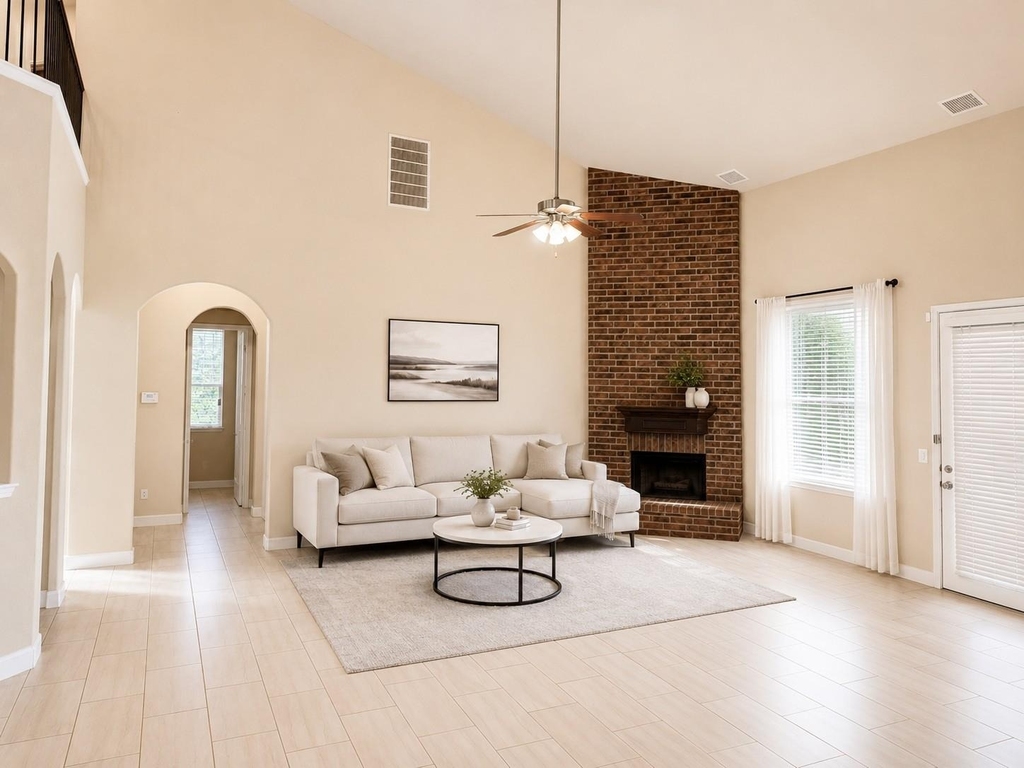2413 Bowen St - Photo 7