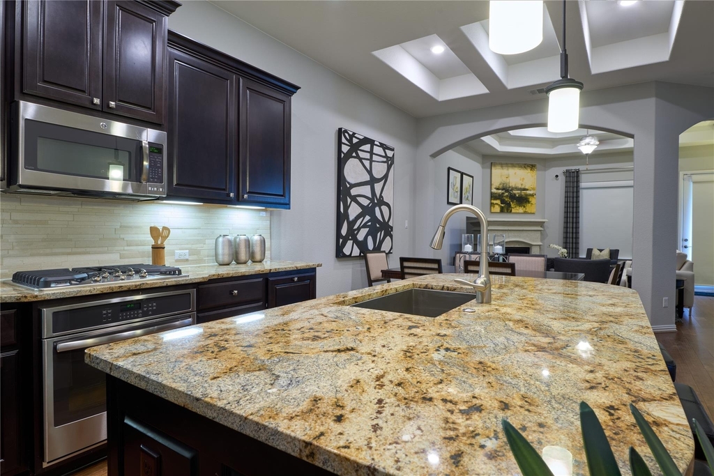 105 Beneteau Dr - Photo 36