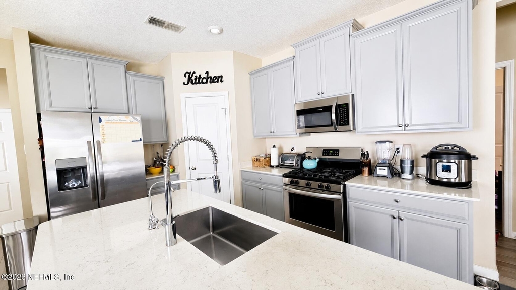 3938 Bloomfield Court - Photo 8
