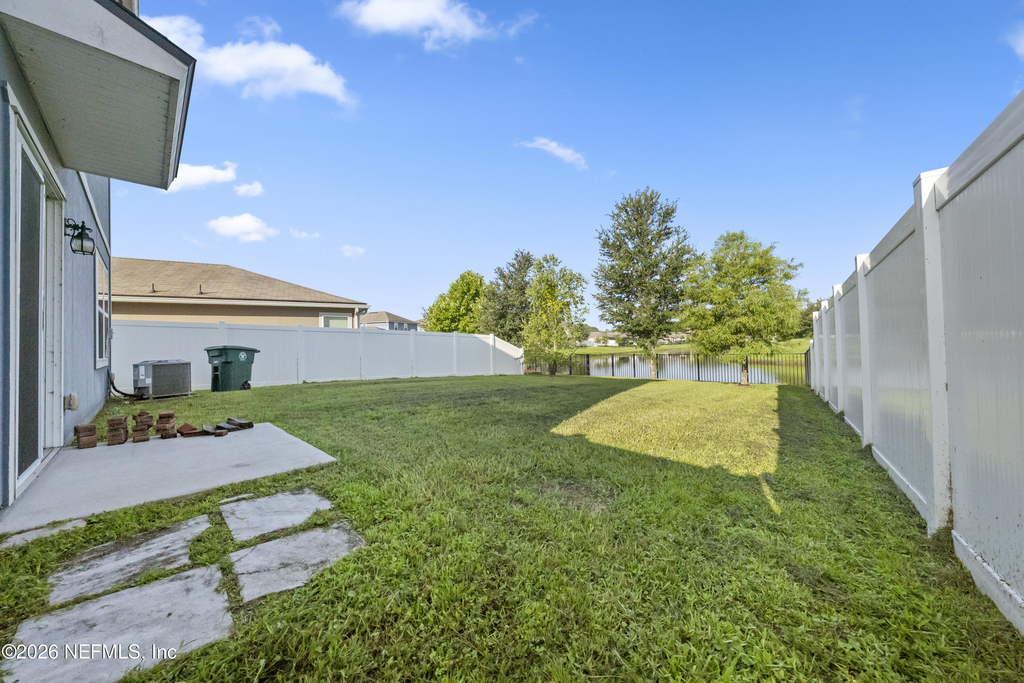 8279 Meadow Walk Lane - Photo 32