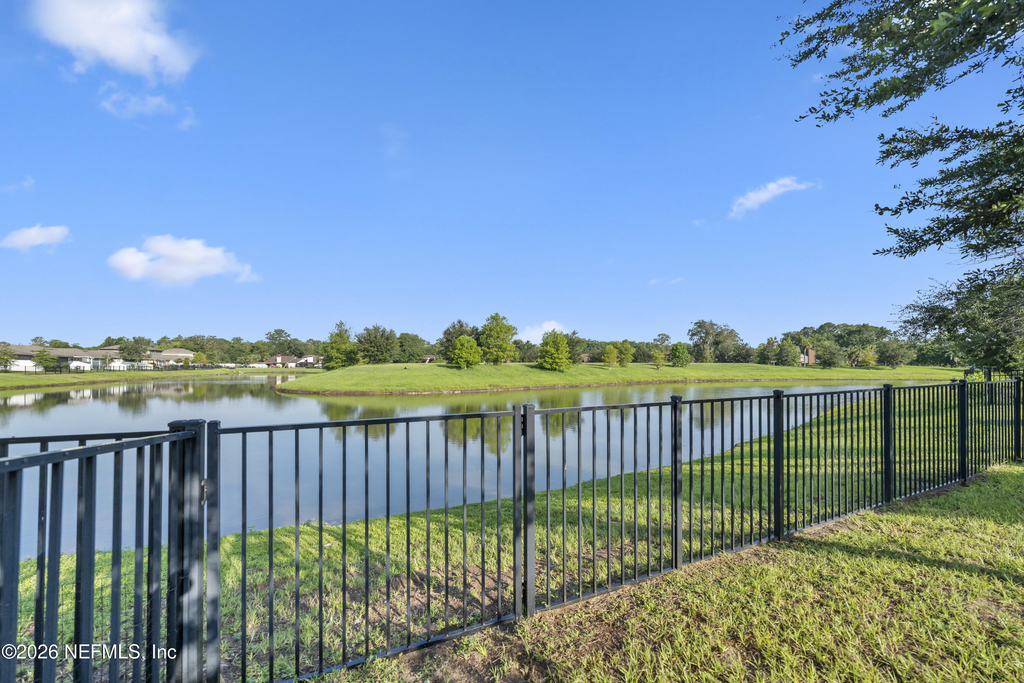 8279 Meadow Walk Lane - Photo 31
