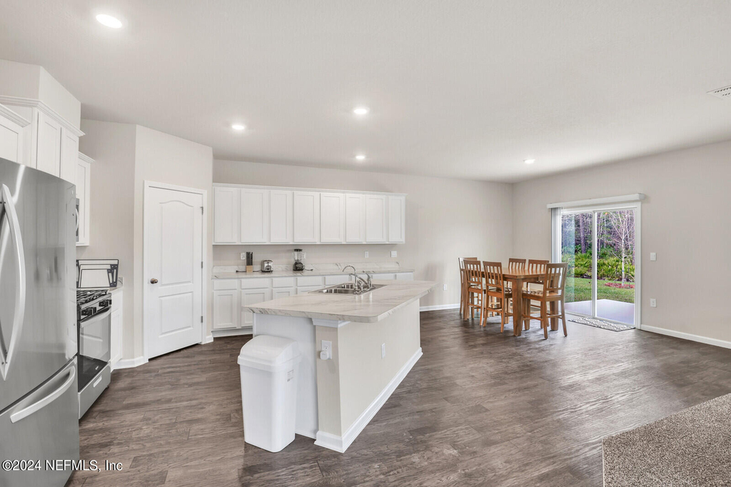 339 Albacete Road - Photo 1