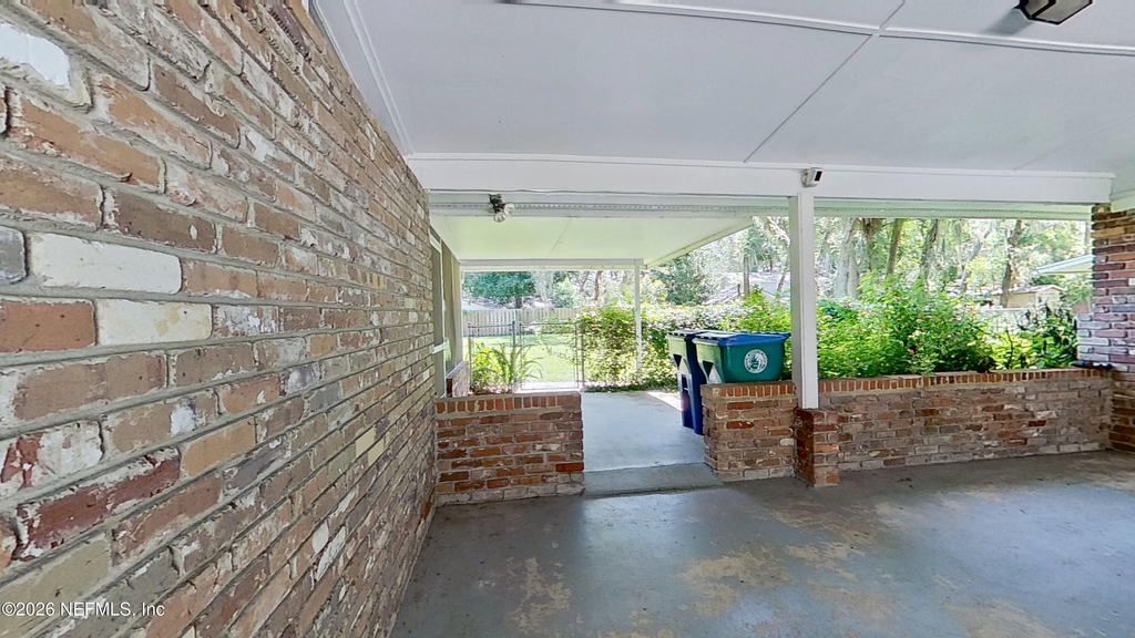 1301 Kings Road - Photo 22