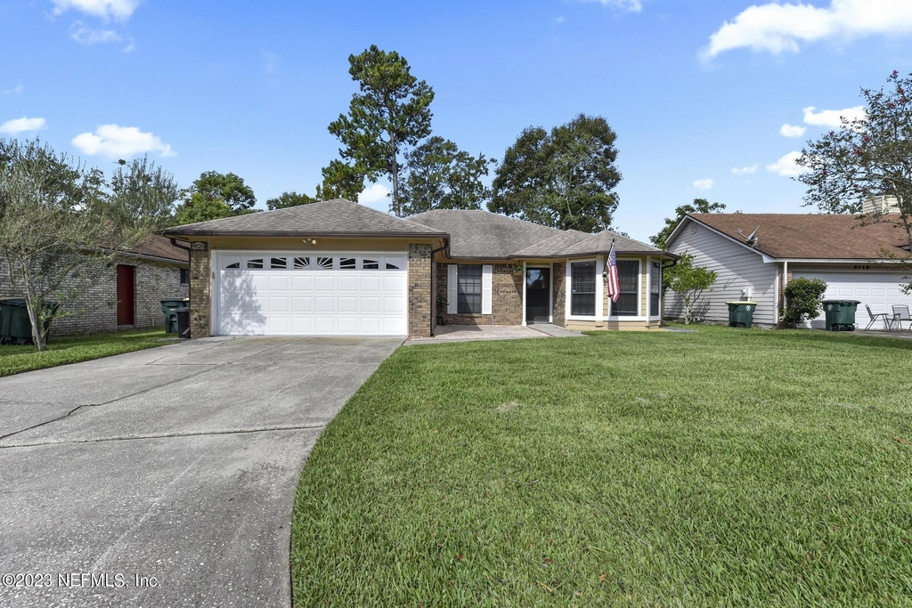 9126 Trevi Circle W - Photo 1