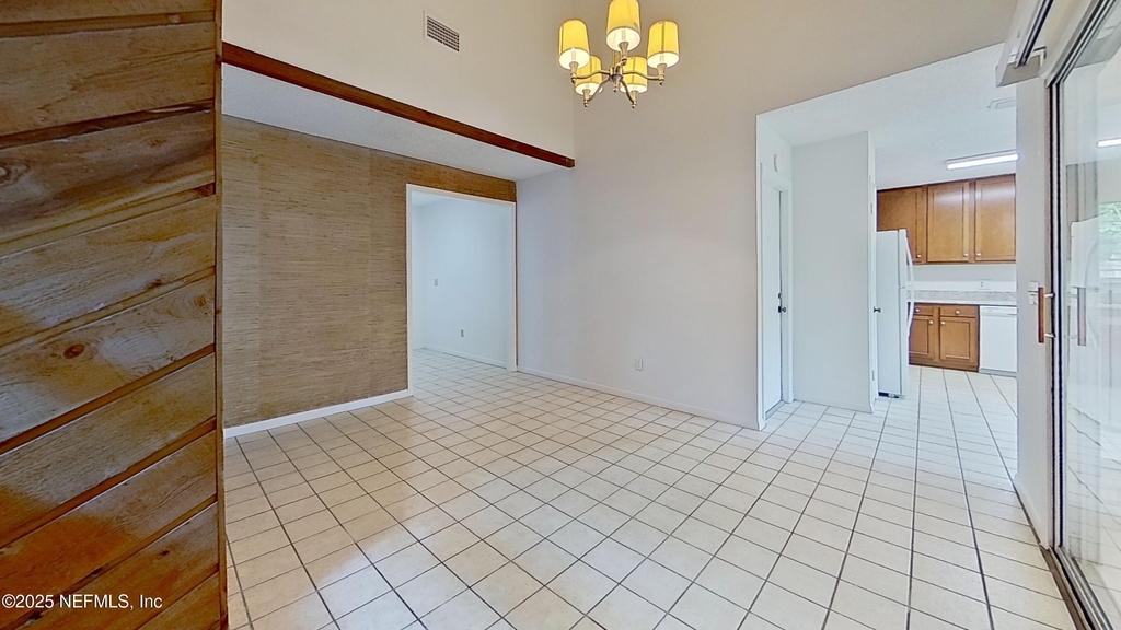 1615 Seminole Road - Photo 6