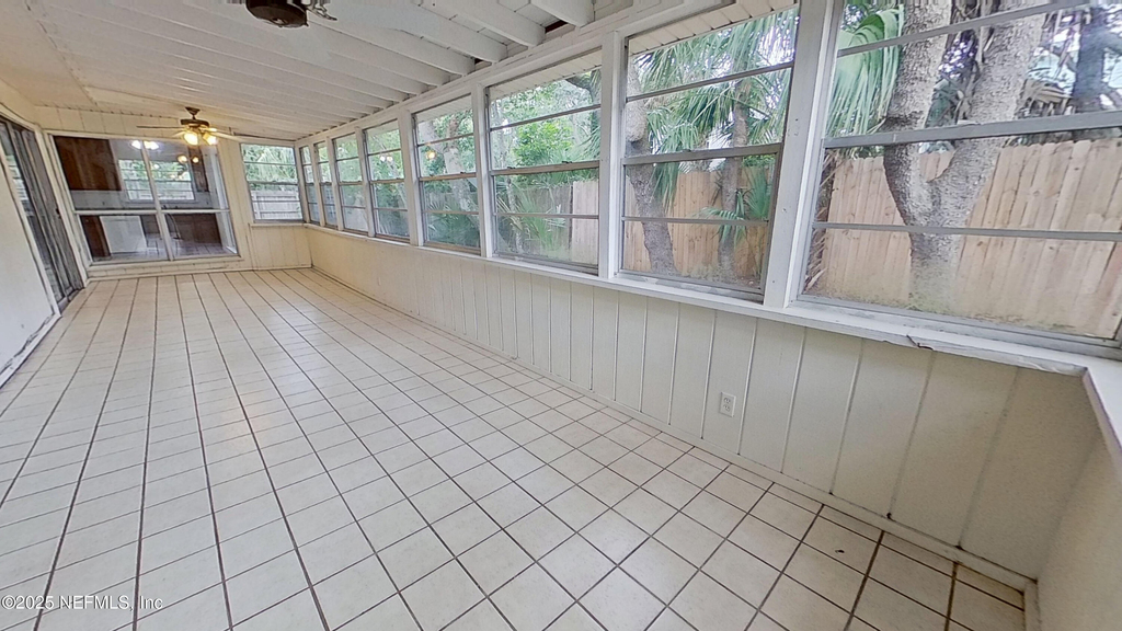 1615 Seminole Road - Photo 19