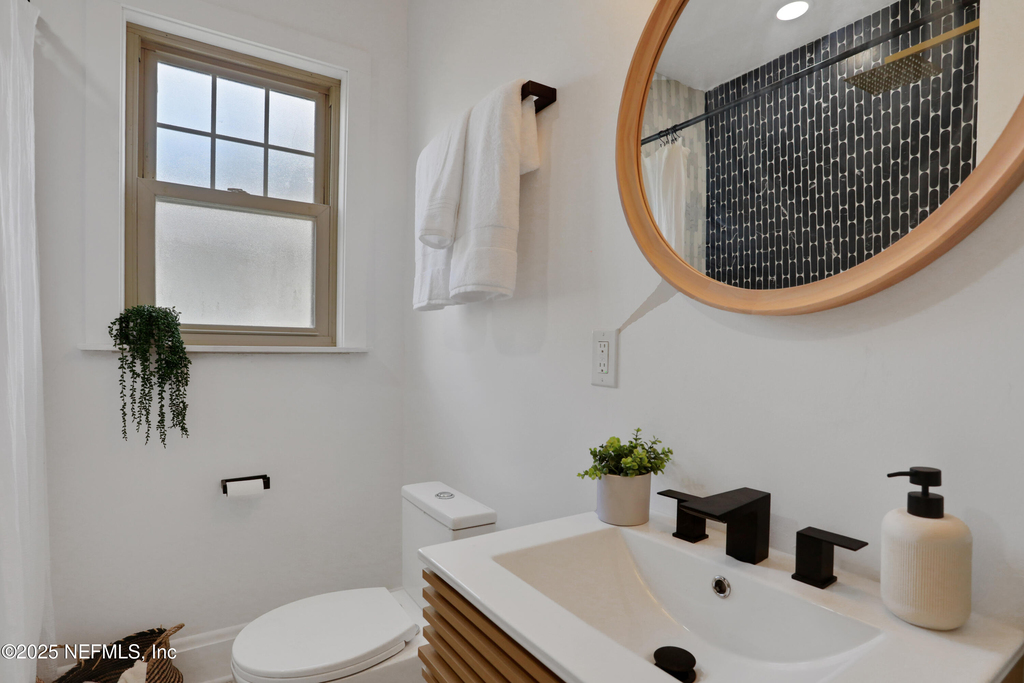4725 French Street - Photo 6