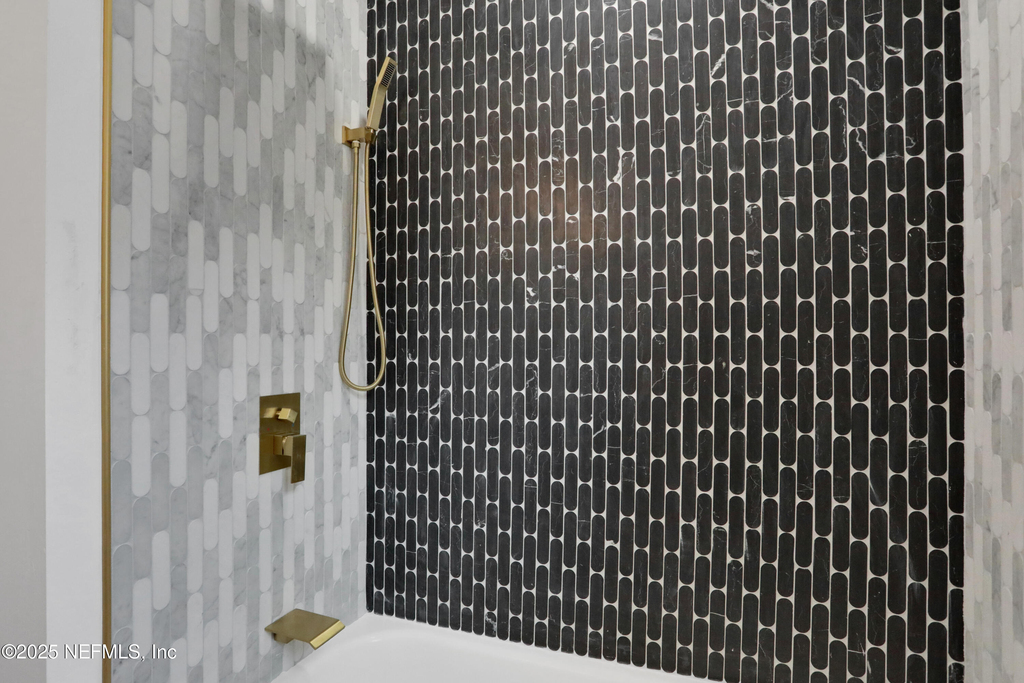 4725 French Street - Photo 7