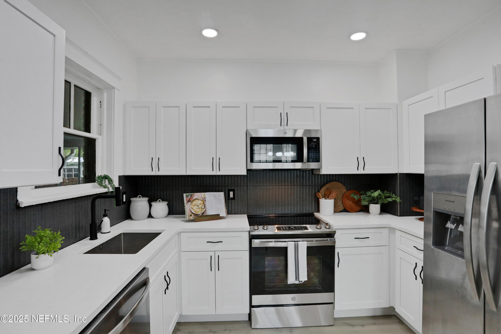 4725 French Street - Photo 34