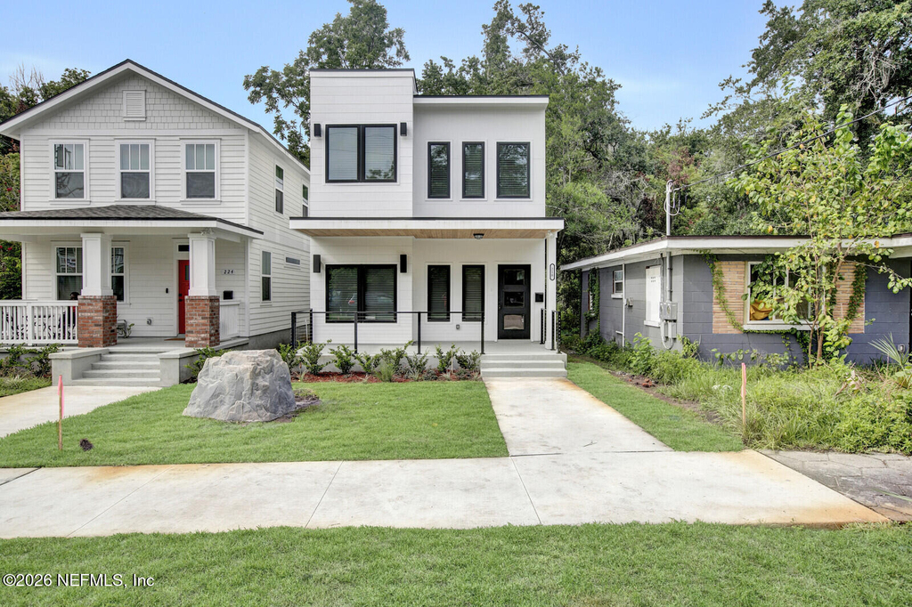 218 E 2nd Street - Photo 0