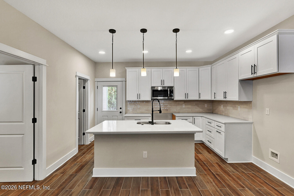 218 E 2nd Street - Photo 17