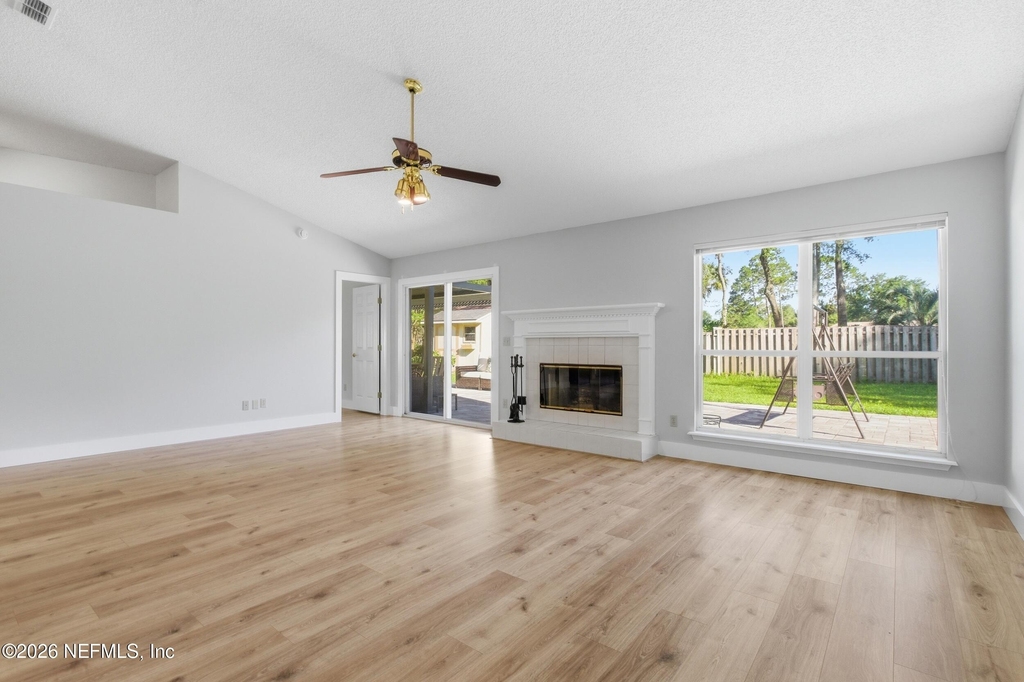 421 Chicopee Court - Photo 13