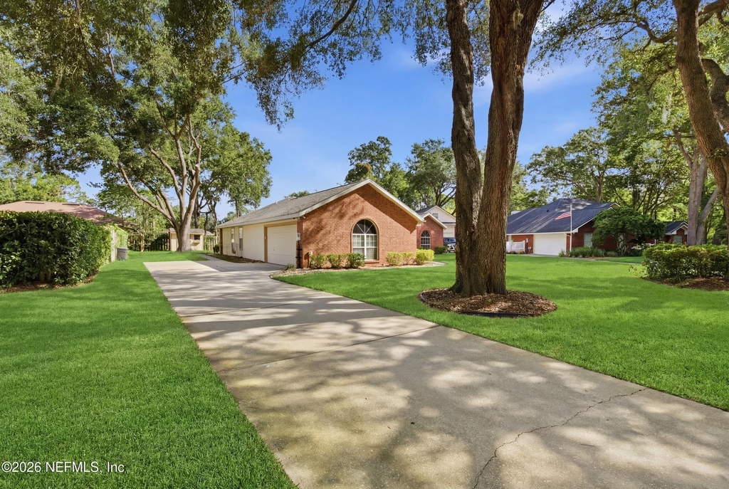 421 Chicopee Court - Photo 3