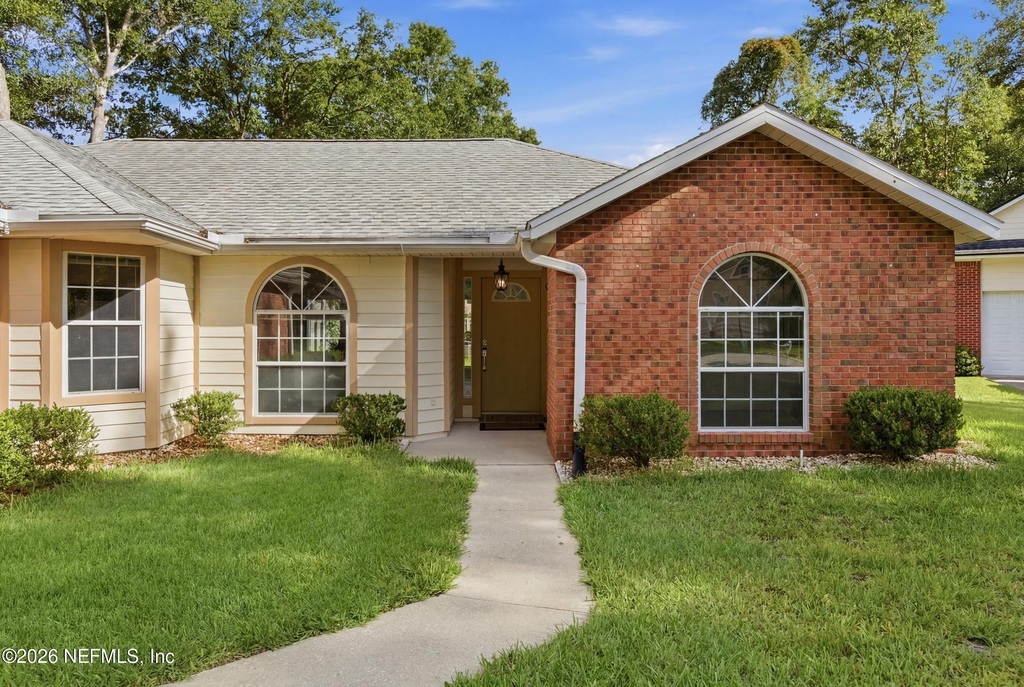 421 Chicopee Court - Photo 1