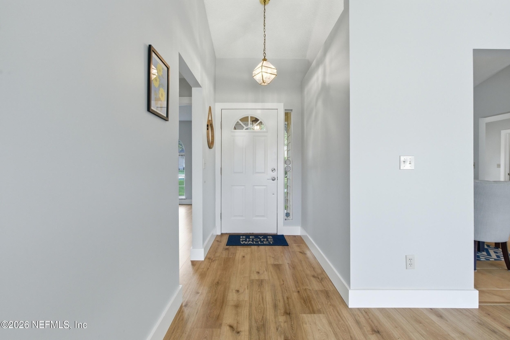 421 Chicopee Court - Photo 6