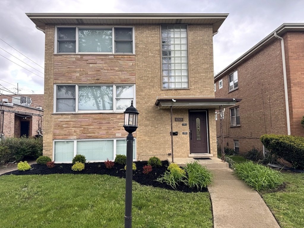 1215 Balmoral Avenue - Photo 0