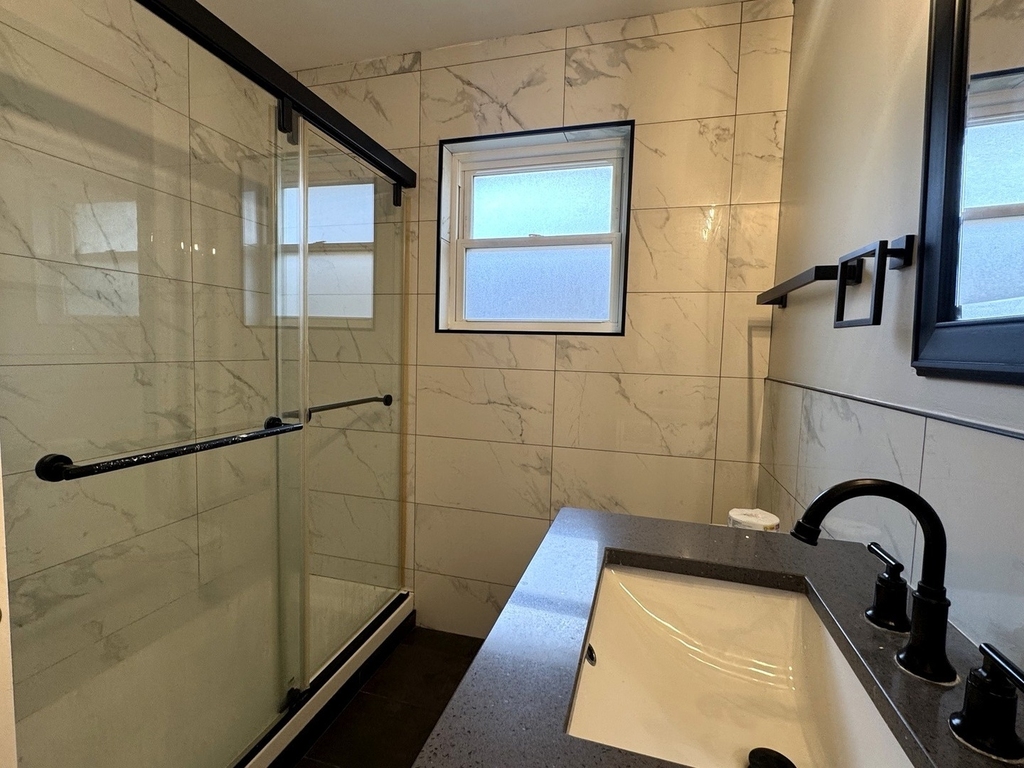 1215 Balmoral Avenue - Photo 6