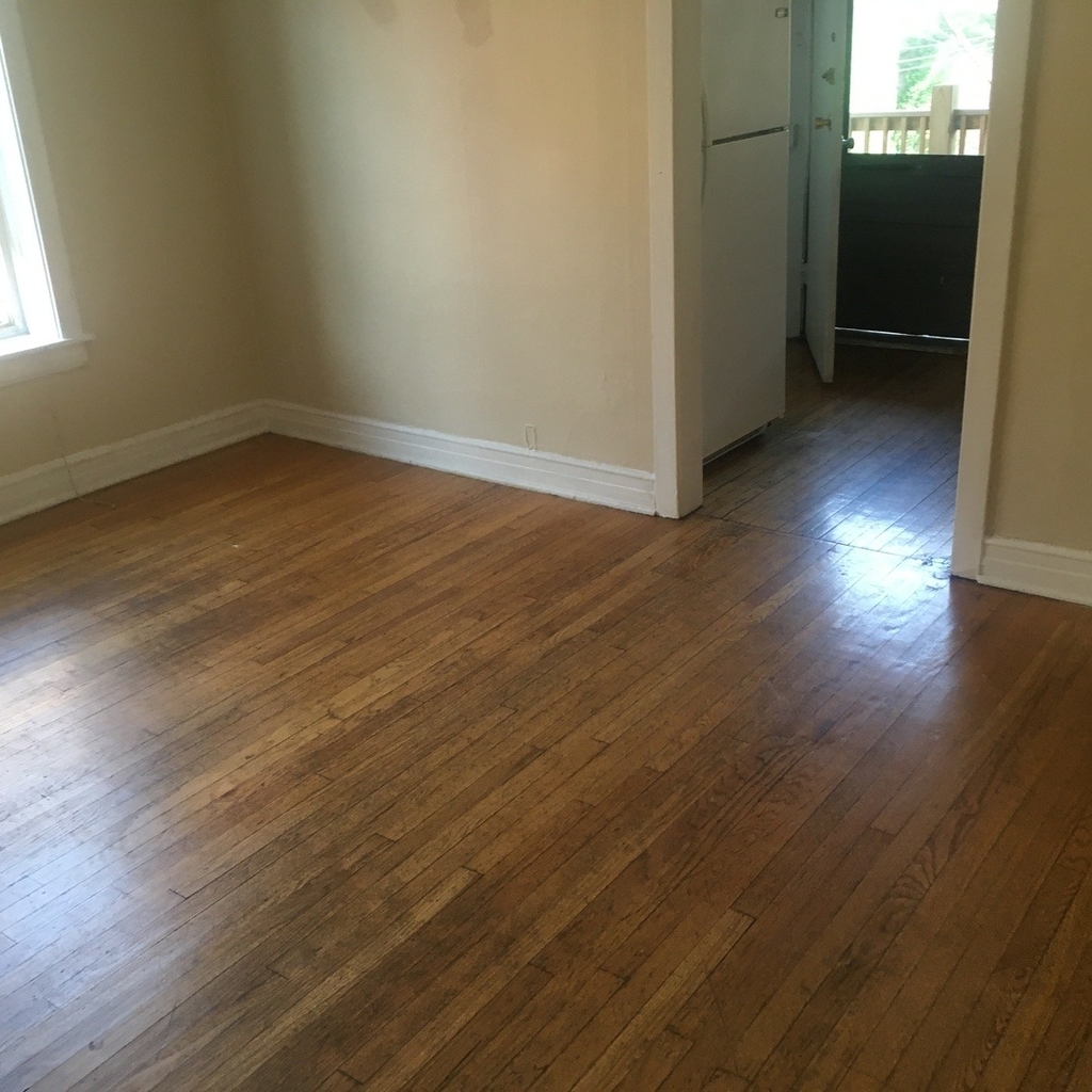 640 W Roscoe Street - Photo 3