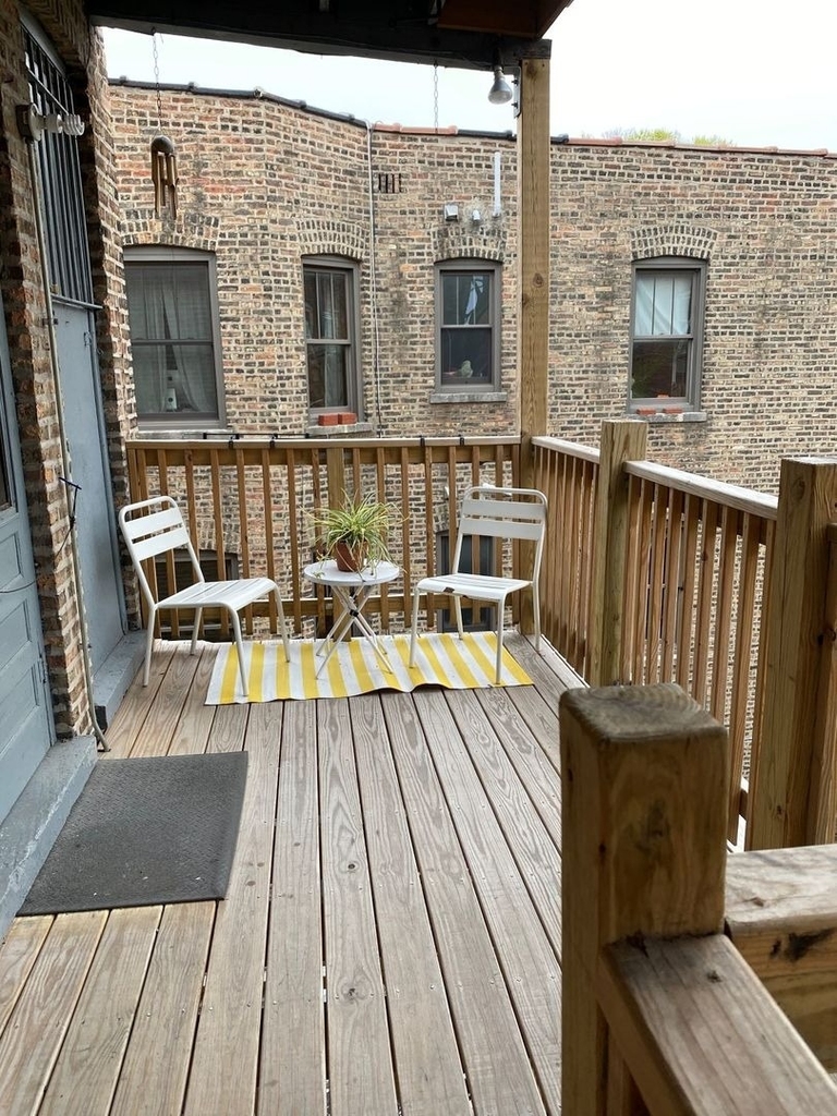 640 W Roscoe Street - Photo 13