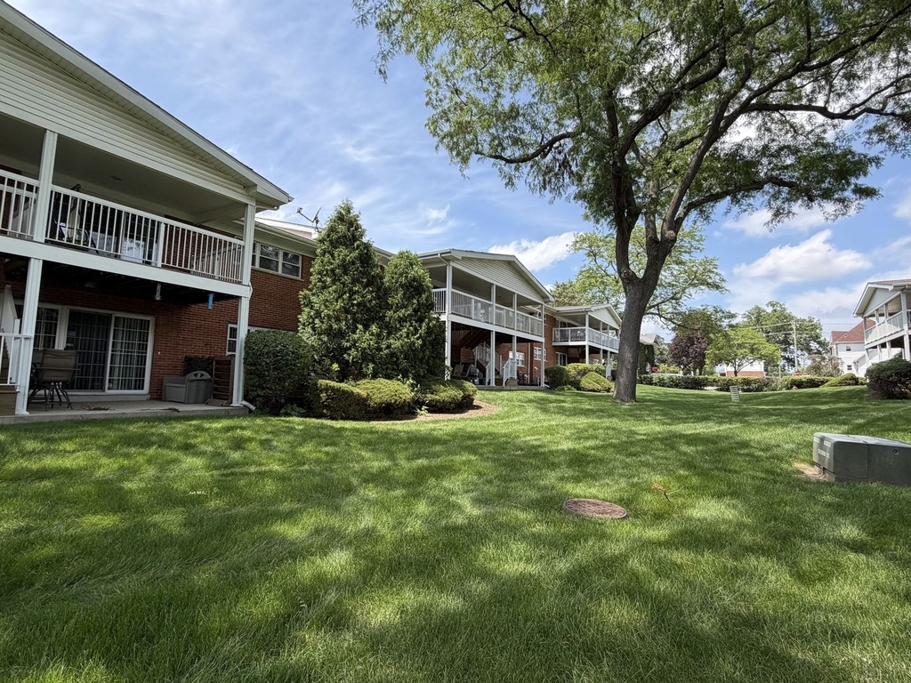 167 E Palatine Road - Photo 14