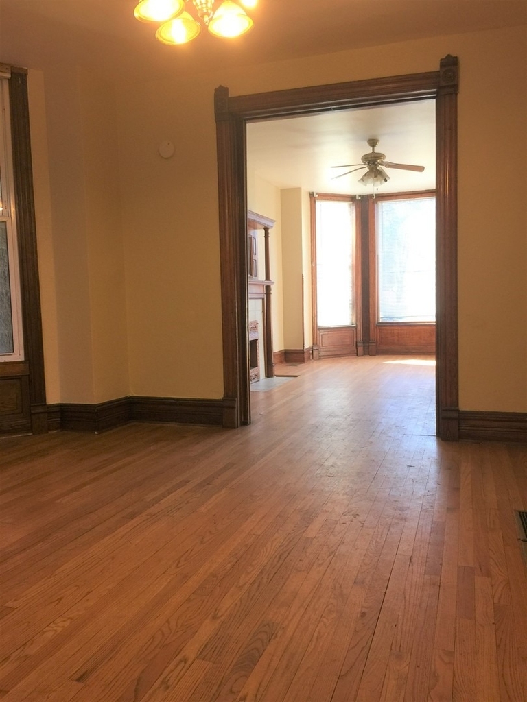 2337 N Bosworth Avenue - Photo 3