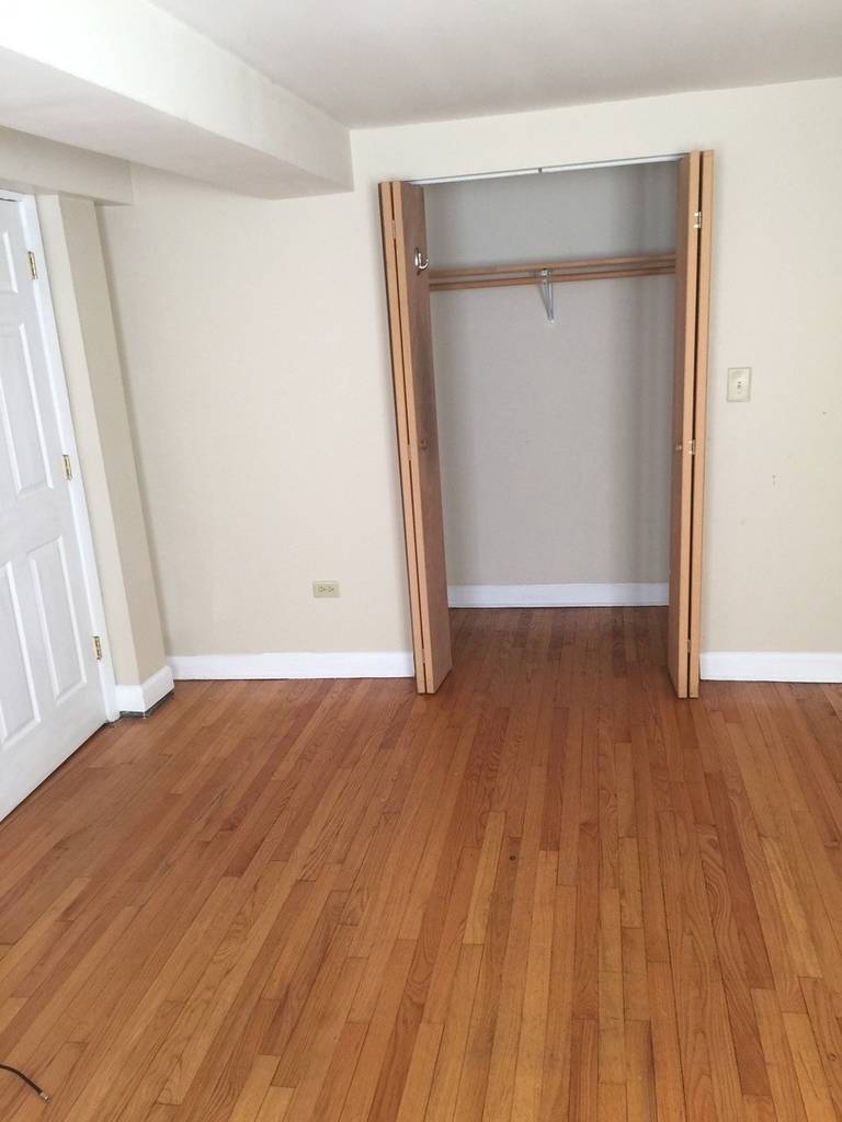2337 N Bosworth Avenue - Photo 6