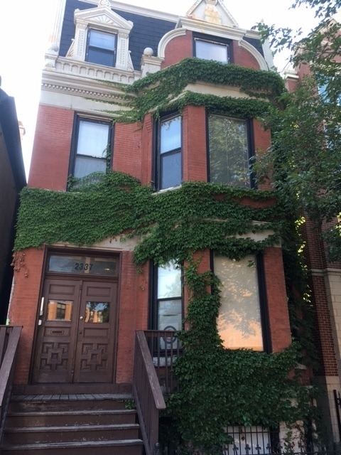 2337 N Bosworth Avenue - Photo 0