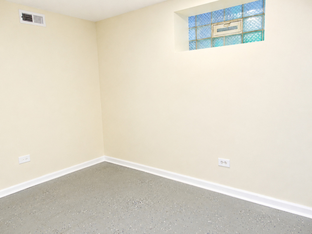 748 E 69th Place - Photo 6
