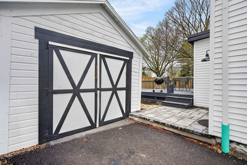 320 Chalmers Street - Photo 15