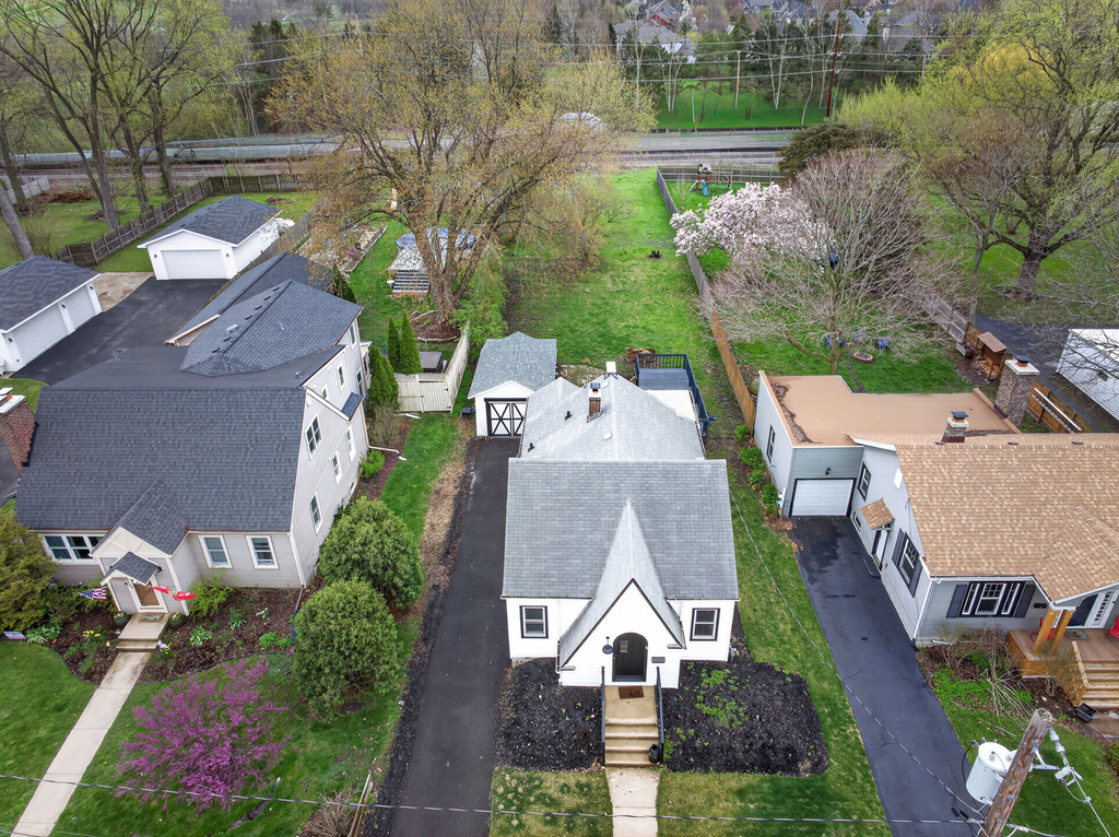 320 Chalmers Street - Photo 17