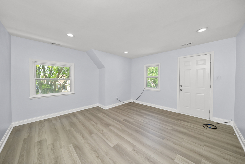 3055 N Nordica Avenue - Photo 1