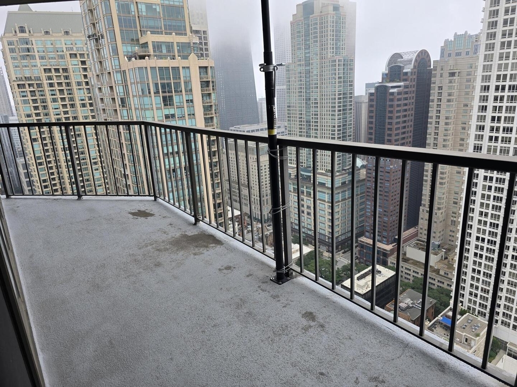10 E Ontario Street - Photo 12