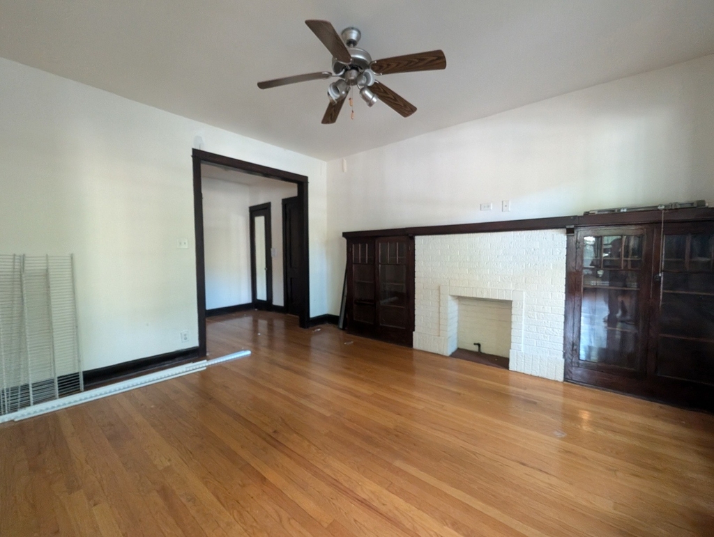1949 W Cuyler Avenue - Photo 5