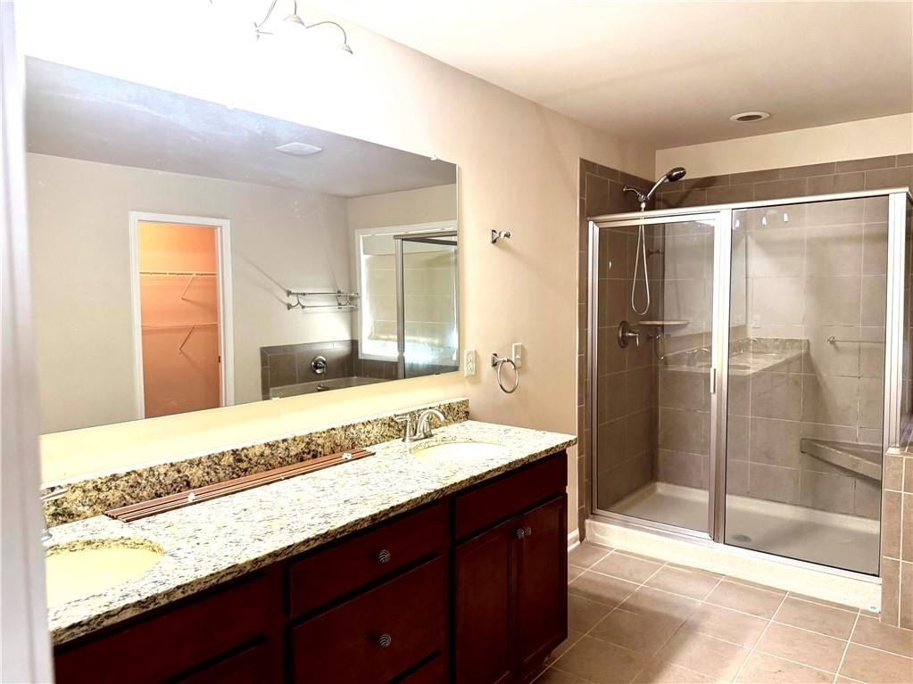 3415 Pointe Vecchio Cir E - Photo 14