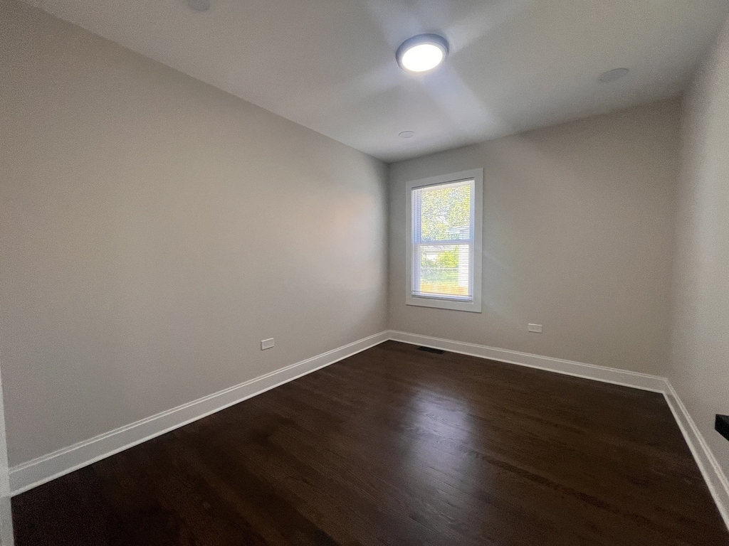 15116 Marshfield Avenue - Photo 12