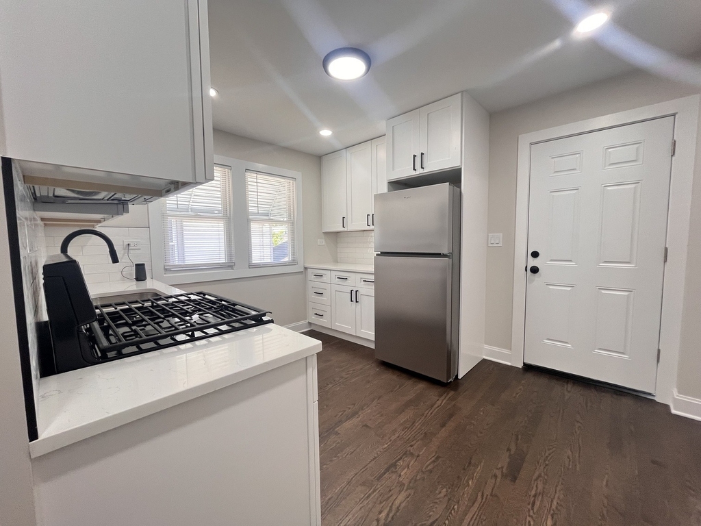 15116 Marshfield Avenue - Photo 14