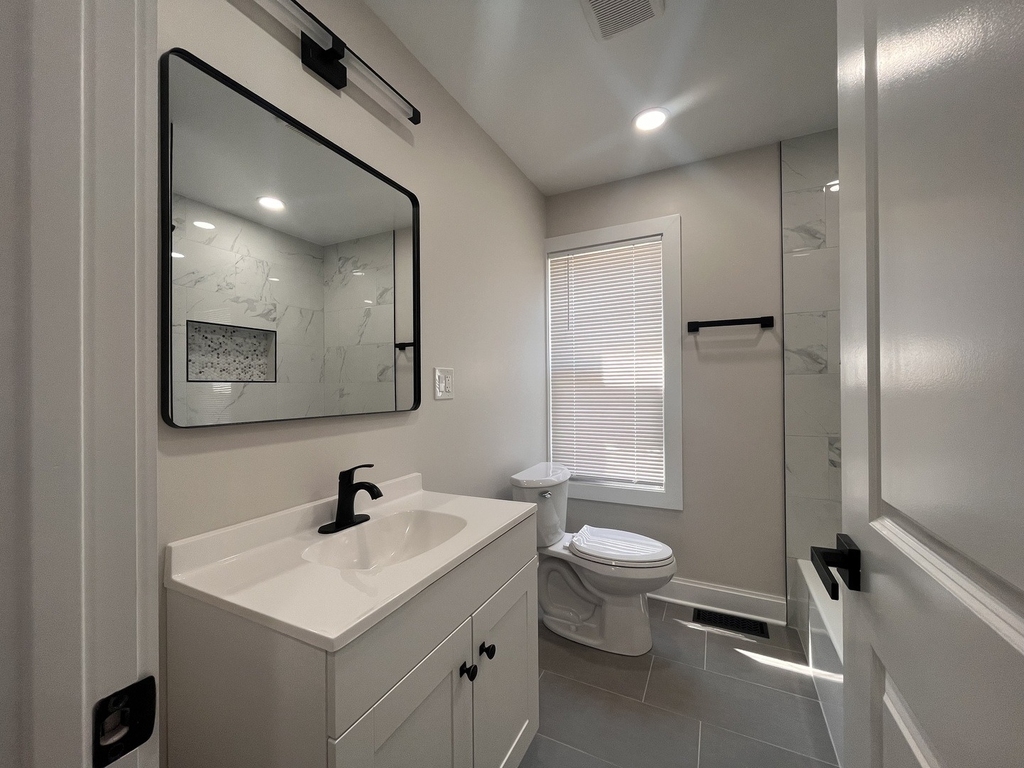 15116 Marshfield Avenue - Photo 7