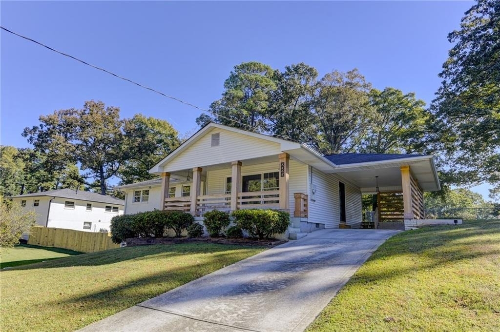 2325 Elmwood Circle Se - Photo 1