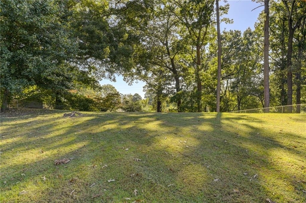 2325 Elmwood Circle Se - Photo 6