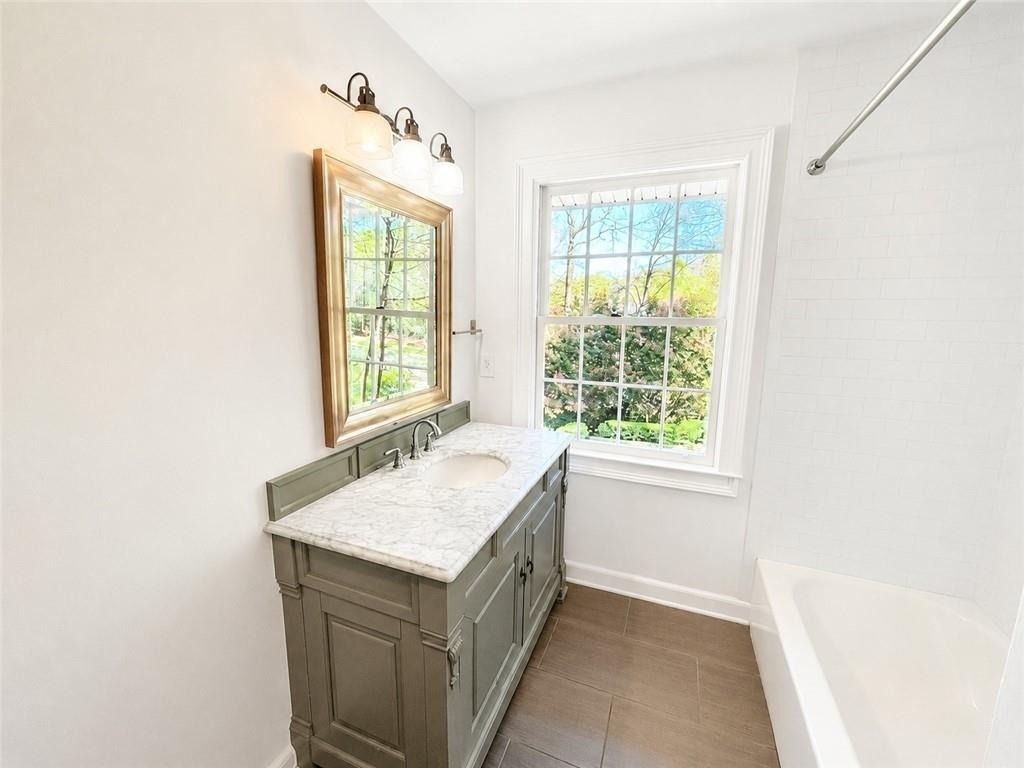 4586 Peachtree Dunwoody Road - Photo 10
