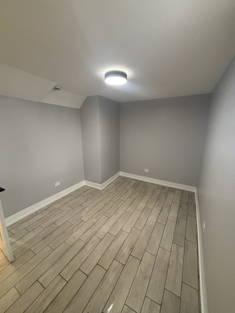7932 S Peoria Street - Photo 5
