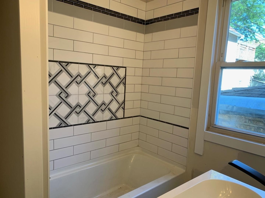 2418 N Washtenaw Avenue - Photo 15